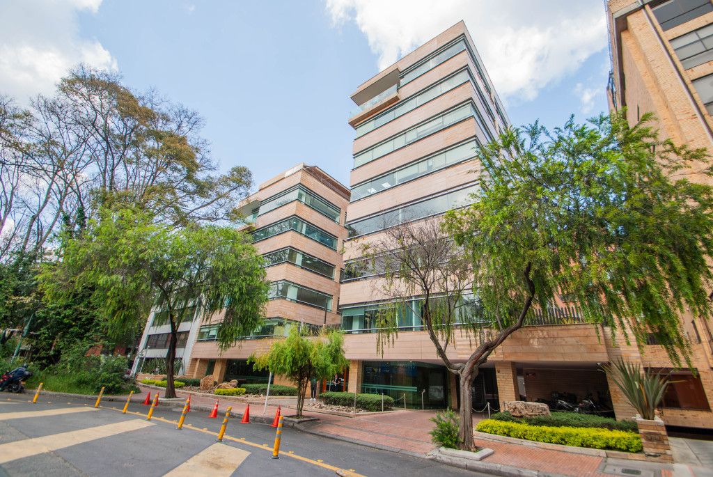 Oficina en venta Cundinamarca Bogotá Chicó Norte 125 m2 Habitaciones 0 Baños 3 Garajes 4 Precio $1065923207