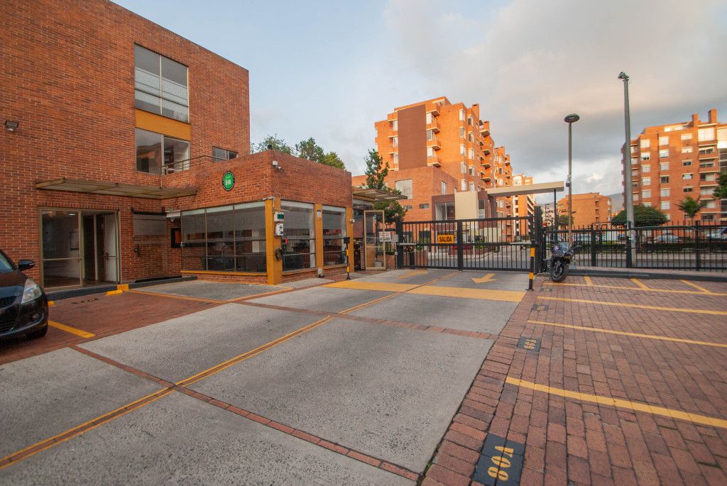 Apartamento en venta Cundinamarca Bogotá Mazurén 172 m2 Habitaciones 3 Baños 3 Garajes 2 Precio $890000000