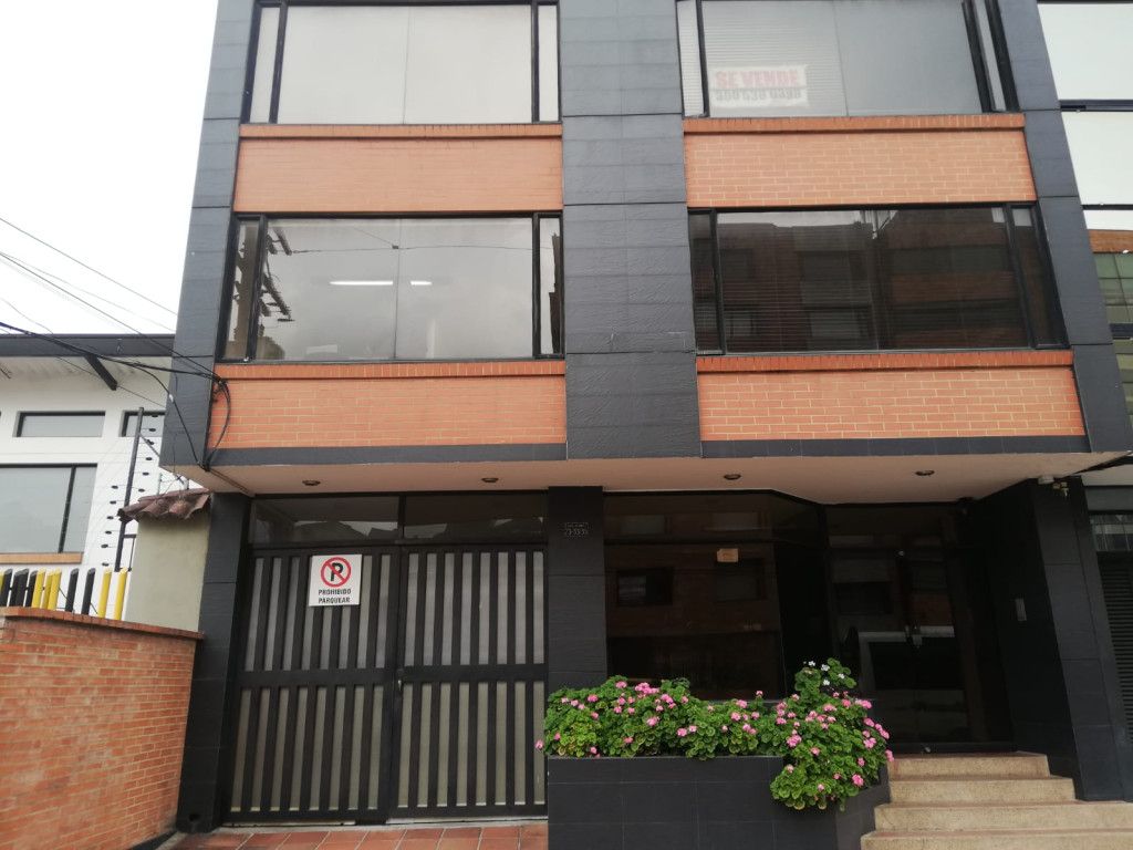 Oficina en arriendo Cundinamarca Bogotá La Porciuncula 56 m2 Habitaciones 0 Baños 1 Garajes 1 Precio $2506614