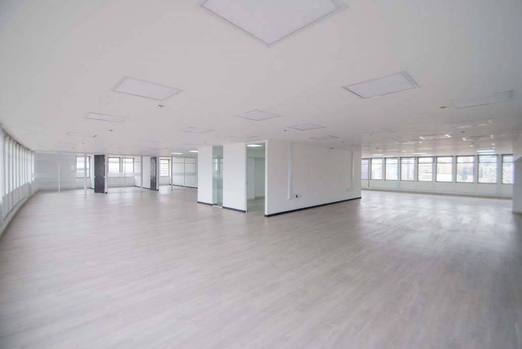 Oficina en venta Cundinamarca Bogotá La Veracruz 600 m2 Habitaciones 0 Baños 6 Garajes 3 Precio $4240000000