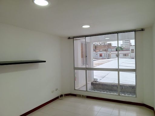 Apartaestudio en venta Risaralda Pereira Sector Galeria Central 60 m2 Habitaciones 1 Baños 2 Garajes 2 Precio $200000000