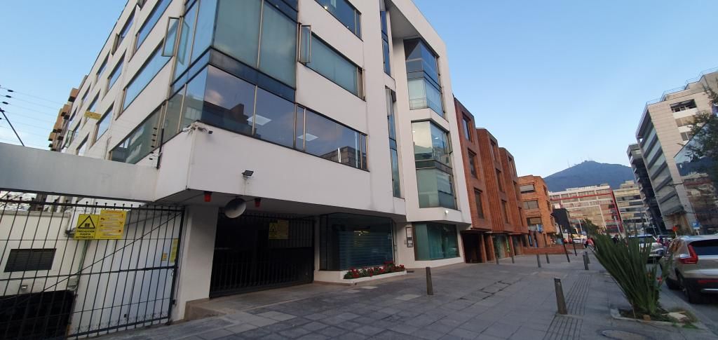 Oficina en venta Cundinamarca Bogotá Asd 54 m2 Habitaciones 0 Baños 1 Garajes 2 Precio $385000000