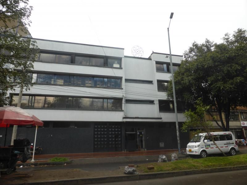 Edificio en venta Cundinamarca Bogotá Paramericano 1907 m2 Habitaciones 0 Baños 10 Garajes 5 Precio $6800000000