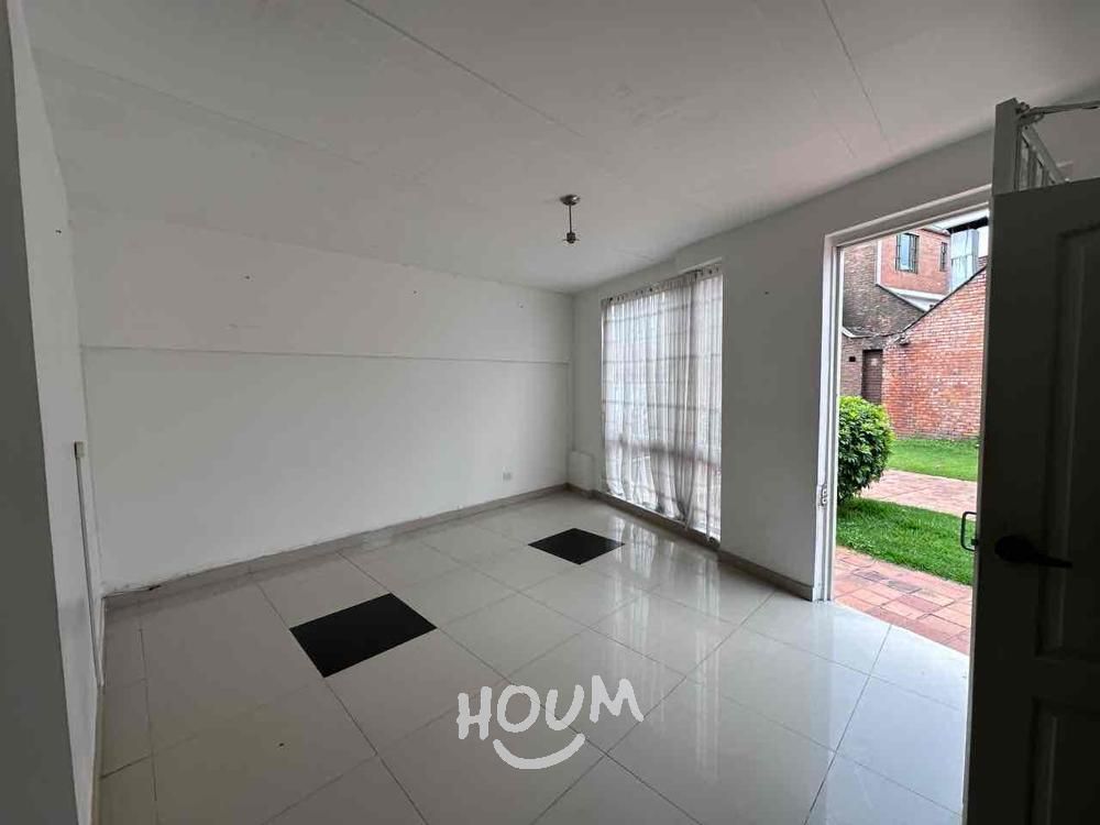 Casa en venta Cundinamarca Bogotá Las Villas 290 m2 Habitaciones 5 Baños 5 Garajes 4 Precio $1485000000