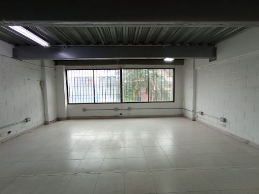 Local en arriendo Antioquia Medellín Tenche 154 m2 Habitaciones 0 Baños 1 Garajes 0 Precio $10500000