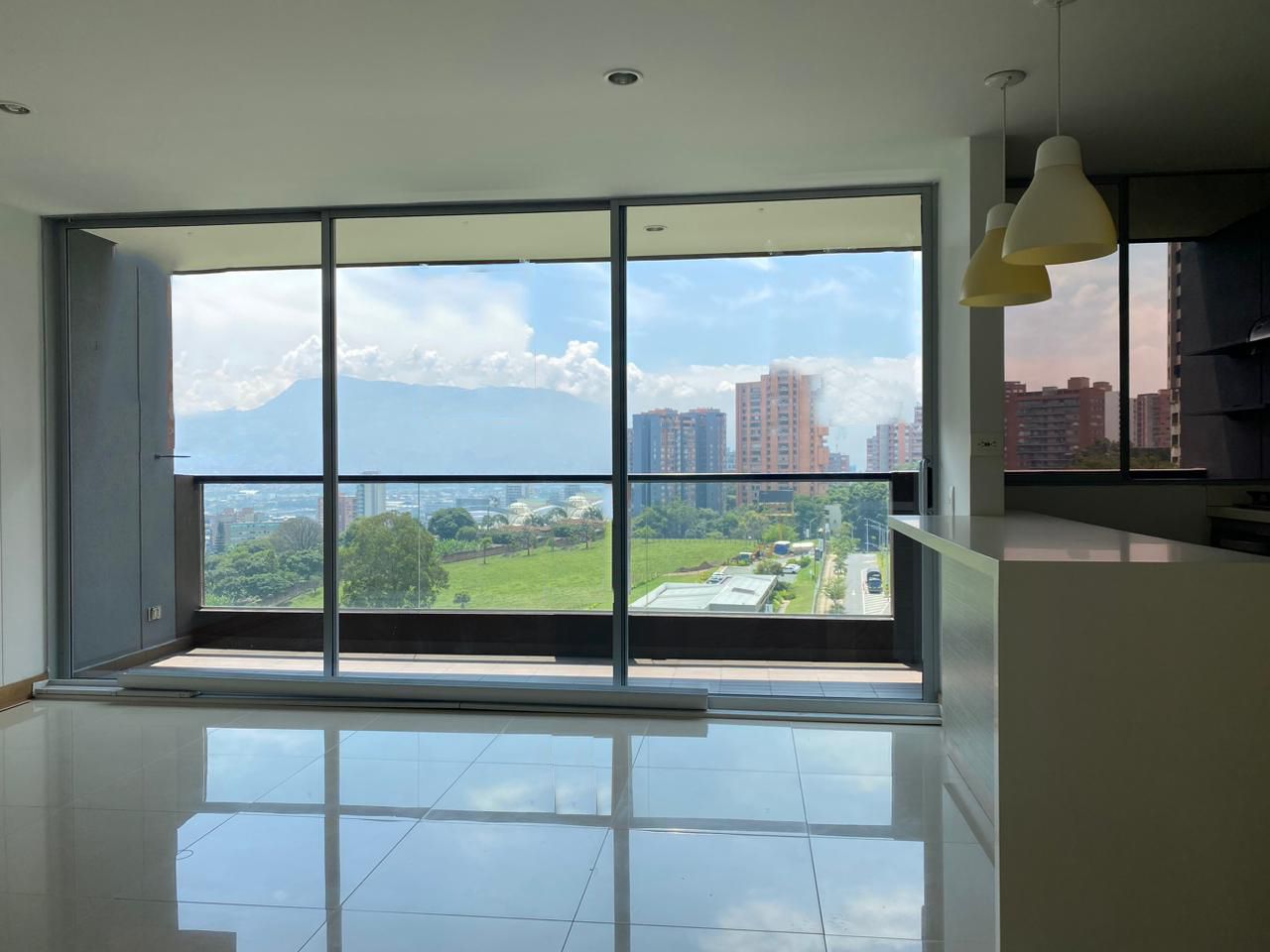 Apartamento en arriendo Antioquia Medellín San Lucas 80 m2 Habitaciones 2 Baños 2 Garajes 2 Precio $4350000