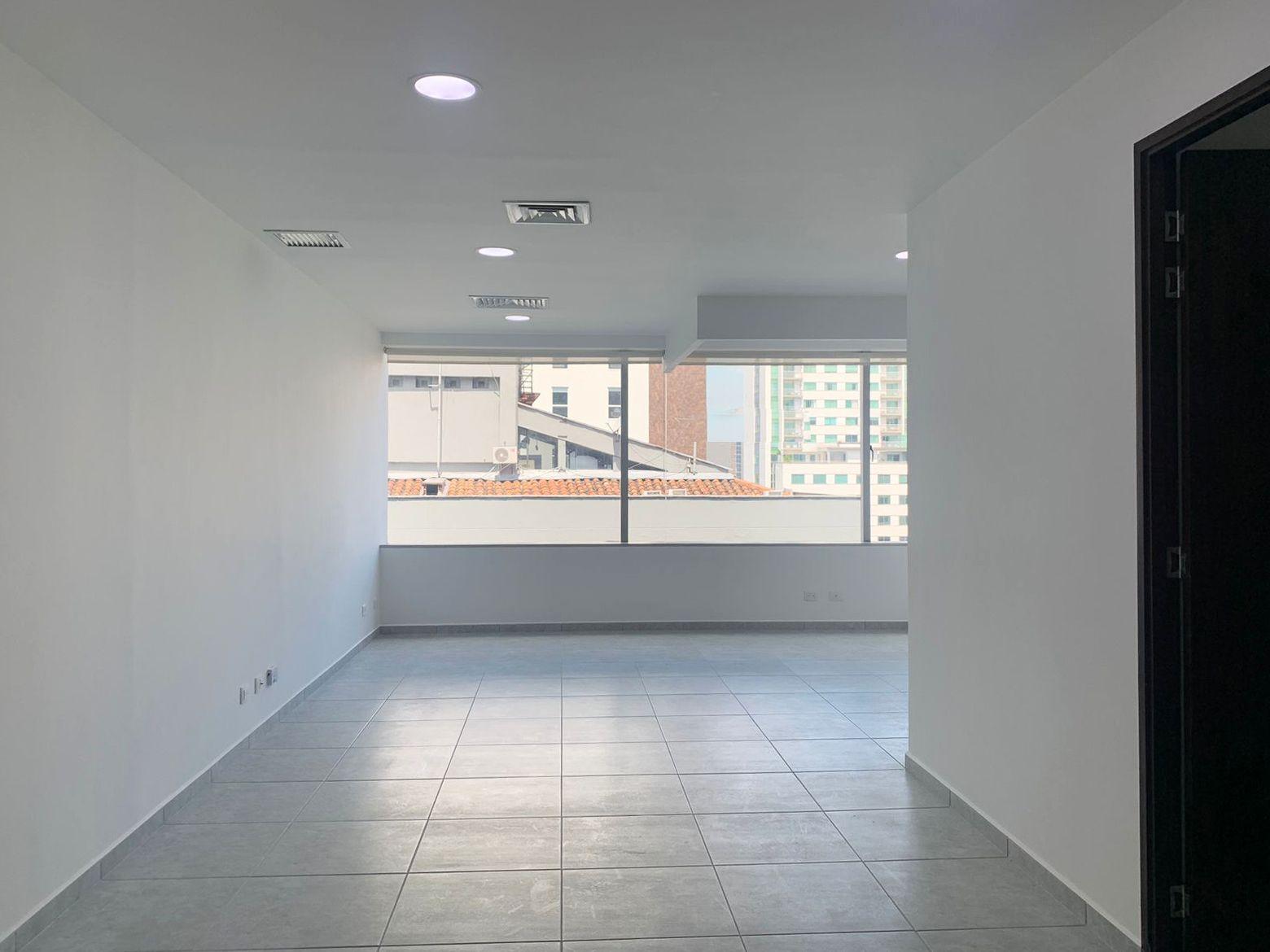 Oficina en arriendo Antioquia Medellín Alejandria 45 m2 Habitaciones 0 Baños 0 Garajes 2 Precio $4000000