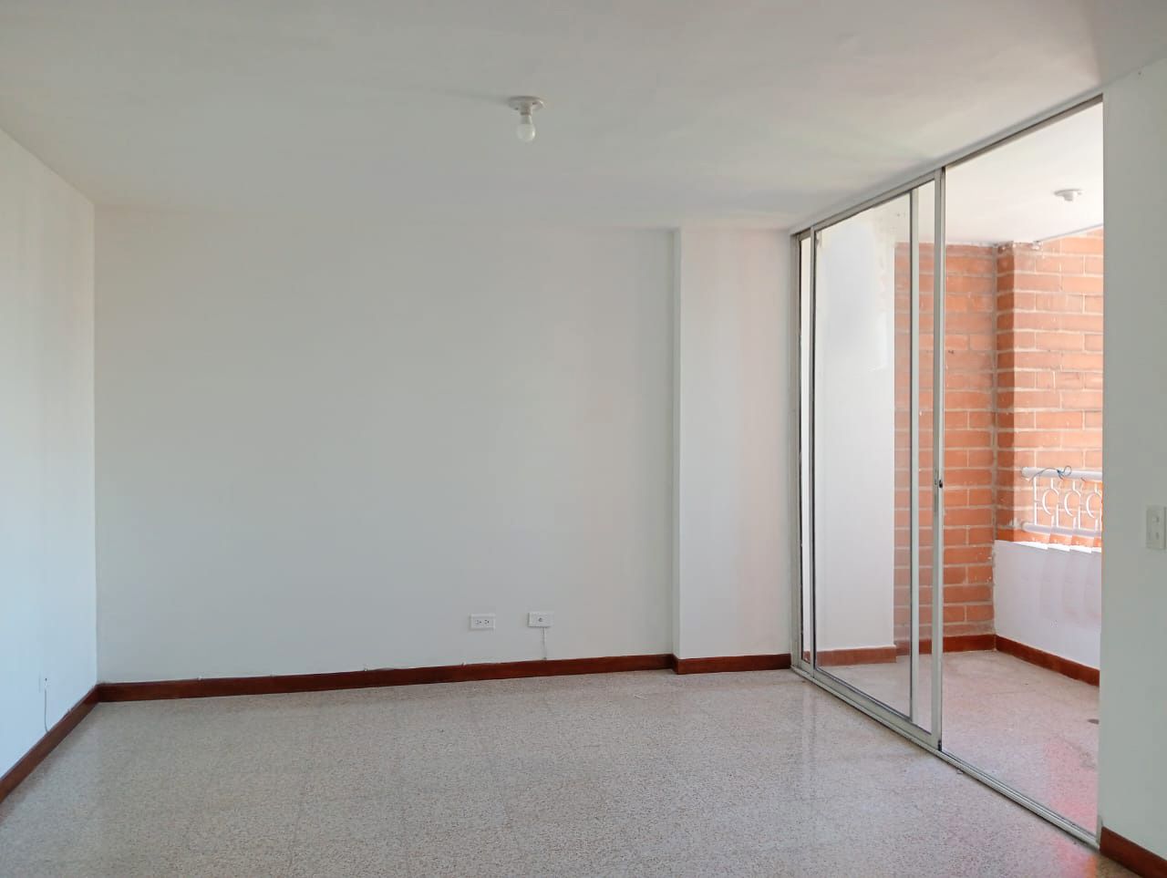 Apartamento en arriendo Antioquia Medellín El Velodromo 80 m2 Habitaciones 3 Baños 2 Garajes 2 Precio $3400000