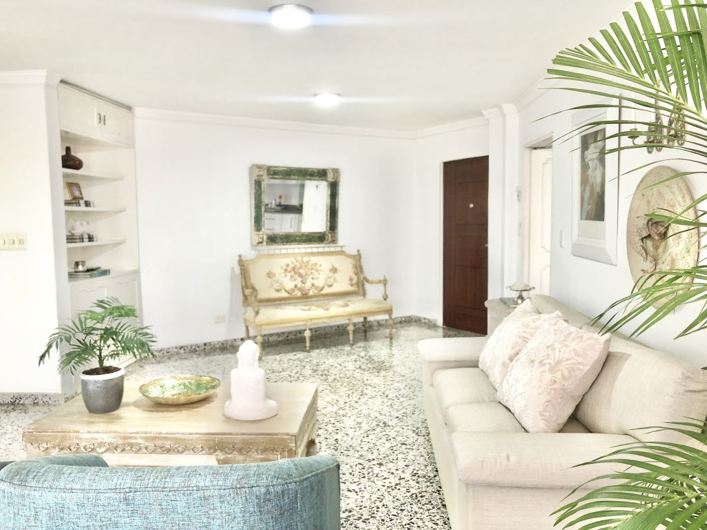 Apartamento en venta Valle Del Cauca Cali Centenario 150 m2 Habitaciones 3 Baños 3 Garajes 1 Precio $628000000