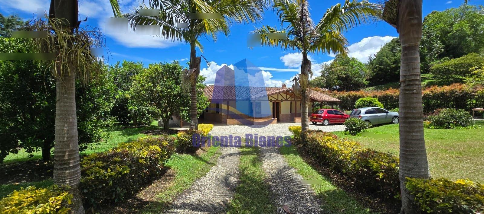 Casa Campestre en arriendo Antioquia La Ceja Fray Eugenio Ramírez 130 m2 Habitaciones 4 Baños 4 Garajes 2 Precio $9000000