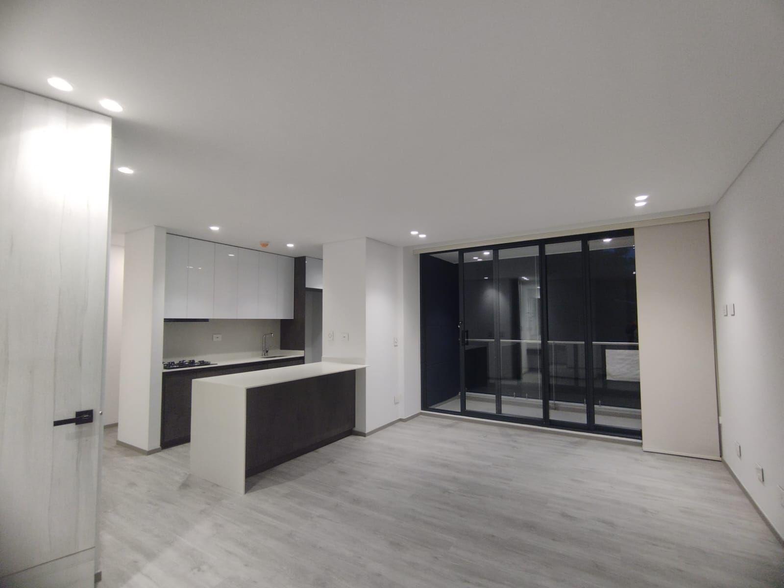 Apartamento en arriendo Risaralda Pereira La Julita 93 m2 Habitaciones 3 Baños 4 Garajes 2 Precio $4500000