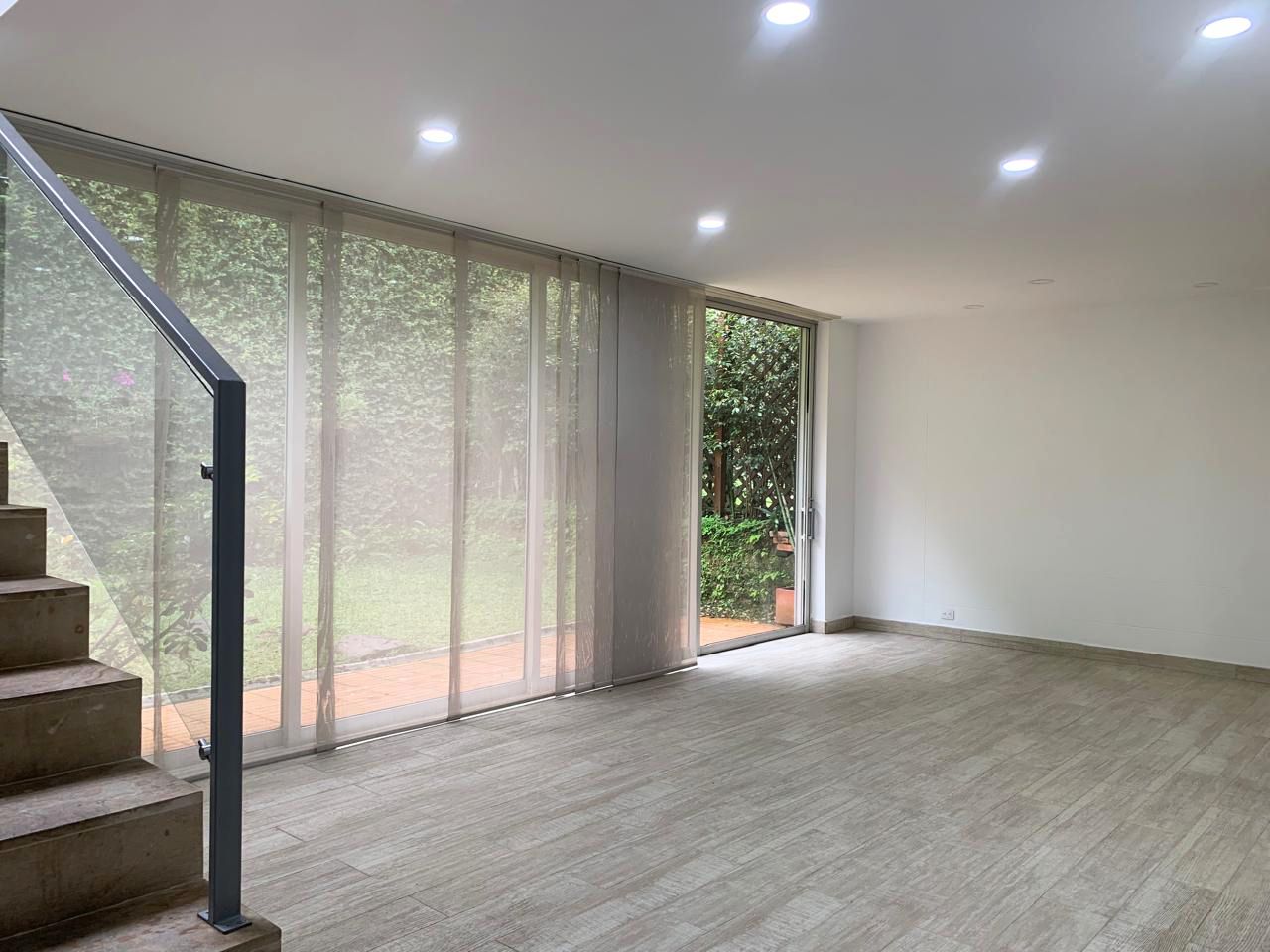 Casa en arriendo Antioquia Medellín Los Balsos No1 185 m2 Habitaciones 3 Baños 6 Garajes 3 Precio $10200000