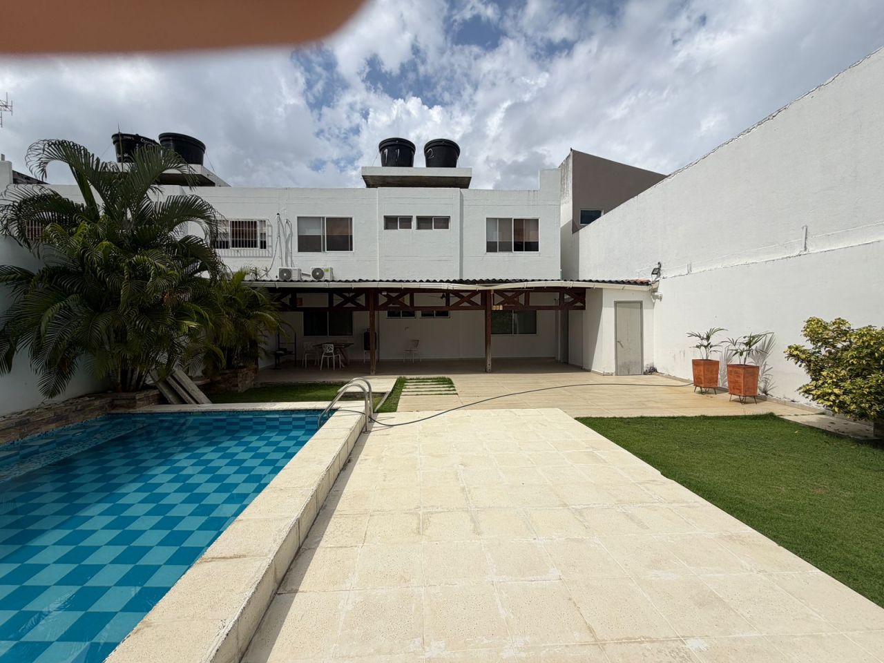 Apartamento en arriendo o venta Córdoba Montería El Recreo 230 m2 Habitaciones 3 Baños 8 Garajes 3 Precio venta $1200000000 Precio arriendo $6000000