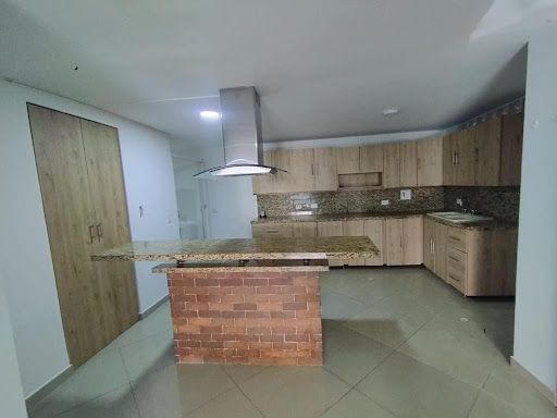 Apartamento en venta Antioquia Envigado Alto De Misael 200 m2 Habitaciones 4 Baños 6 Garajes 2 Precio $980000000