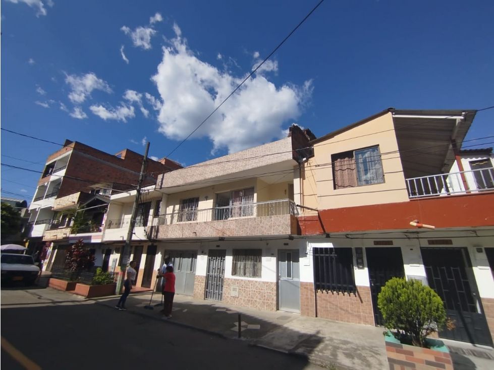 Casa en venta Antioquia Itagüí Itagüí 282 m2 Habitaciones 8 Baños 2 Garajes 1 Precio $850000000