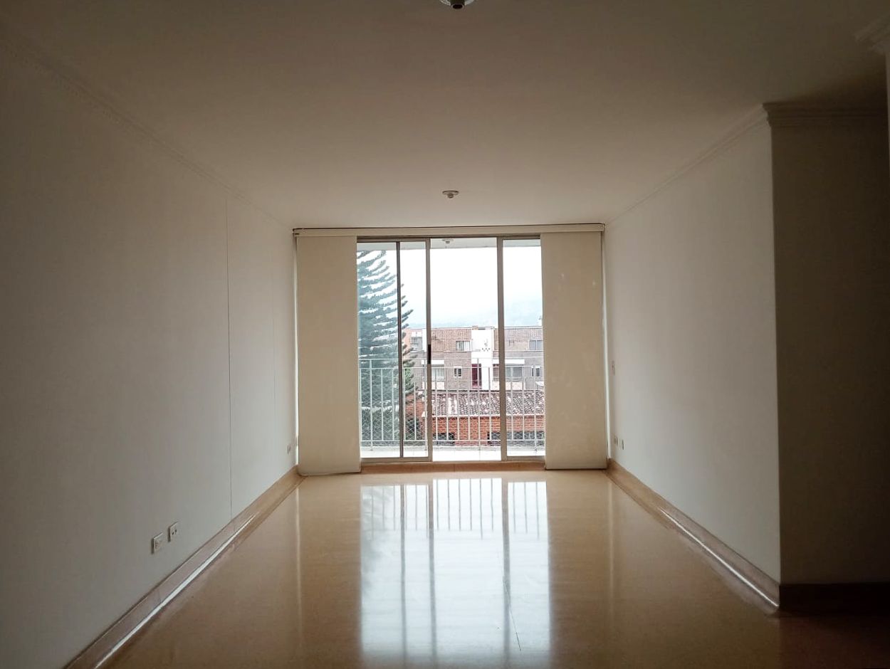 Apartamento en arriendo Antioquia Medellín La Castellana 86 m2 Habitaciones 3 Baños 2 Garajes 2 Precio $3700000