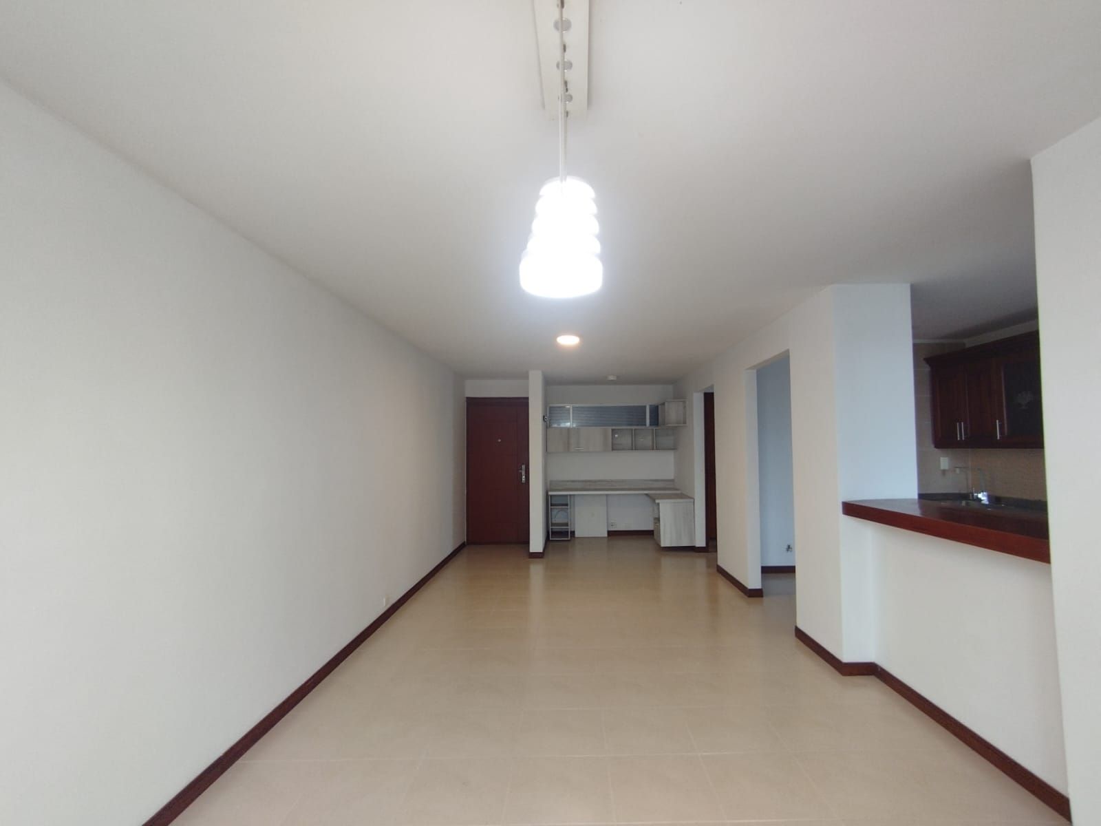 Apartamento en arriendo o venta Risaralda Pereira Pinares De San Martin 90 m2 Habitaciones 3 Baños 2 Garajes 2 Precio venta $520000000 Precio arriendo $2700000