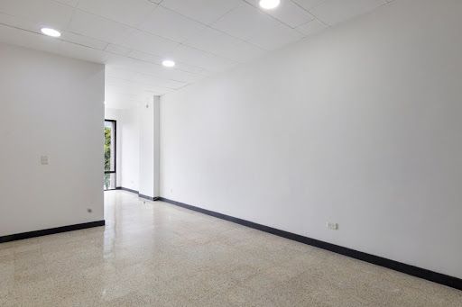 Local en arriendo Antioquia Medellín Urbanizacion Santa Maria De Oviedo 35 m2 Habitaciones 0 Baños 10 Garajes 1 Precio $3815700