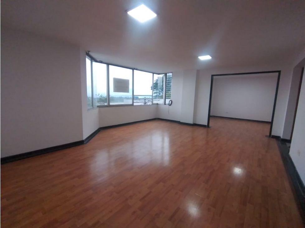 Apartamento en venta Quindío Armenia Sector Fogata 126 m2 Habitaciones 4 Baños 3 Garajes 3 Precio $450000000