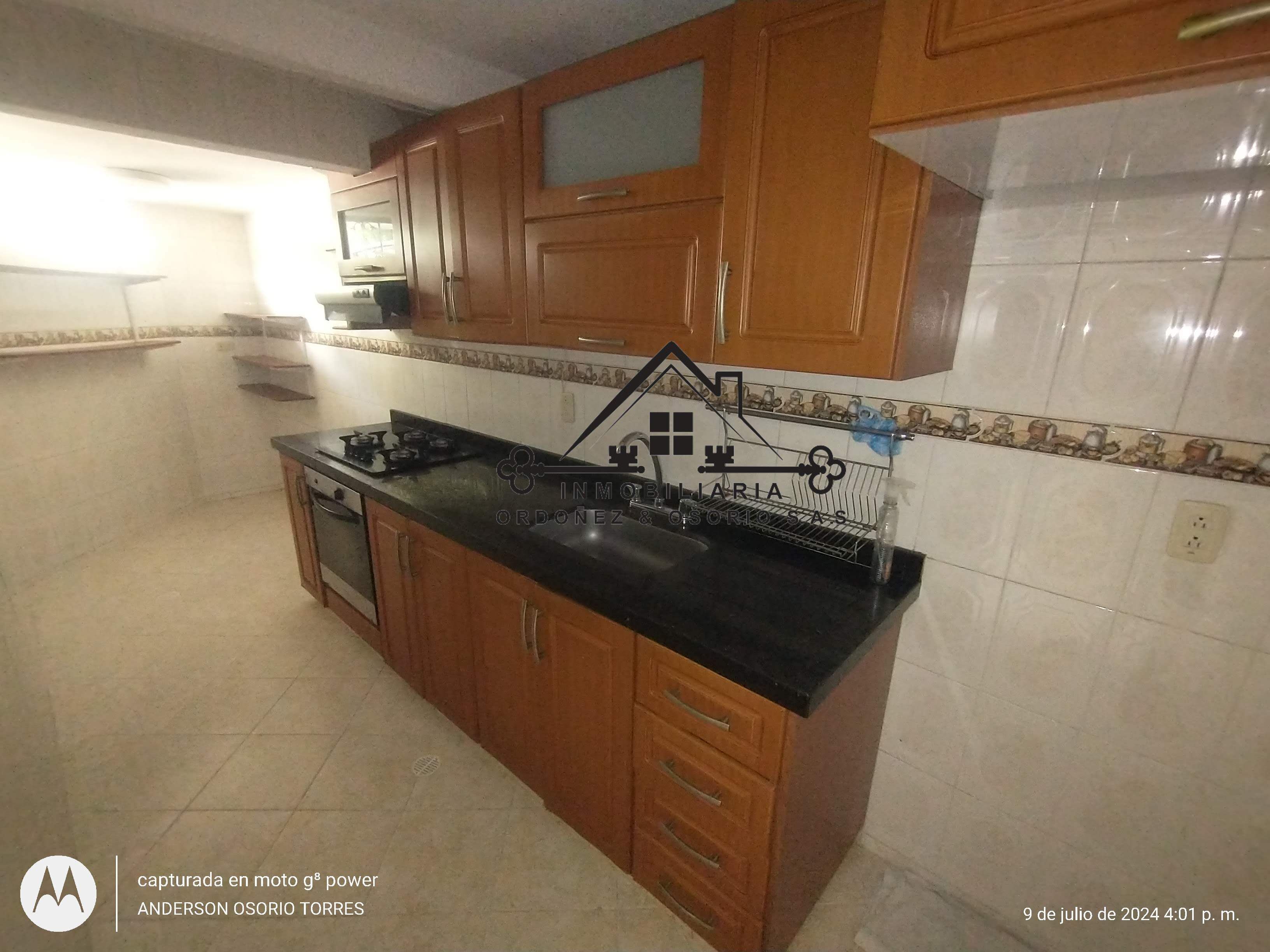 Casa en venta Santander Bucaramanga Cr Porton De Tejar 110 m2 Habitaciones 4 Baños 4 Garajes 2 Precio $440000000