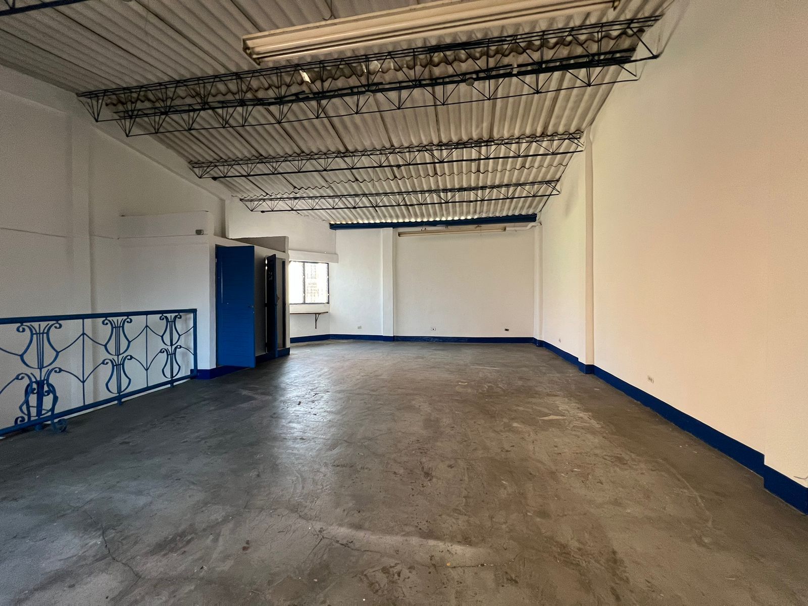 Bodega en arriendo Antioquia Medellín La Floresta 86 m2 Habitaciones 0 Baños 0 Garajes 0 Precio $2900000