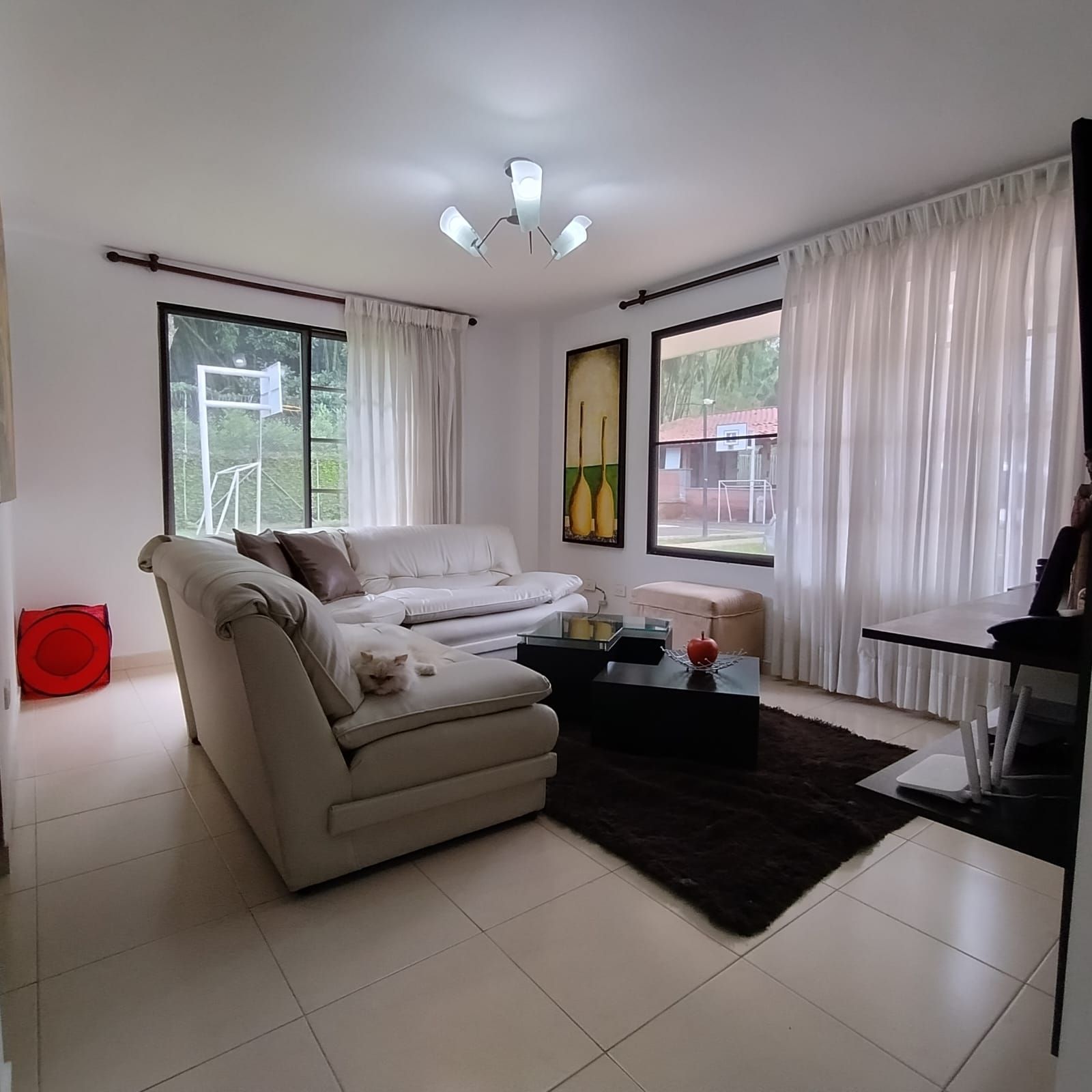 Casa en venta Risaralda Pereira Jardin Ii Etapa 230 m2 Habitaciones 4 Baños 6 Garajes 4 Precio $805000000