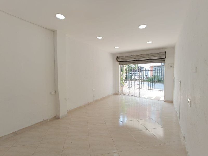 Local en arriendo Antioquia Medellín Bolivariana 35 m2 Habitaciones 0 Baños 1 Garajes 0 Precio $3200000