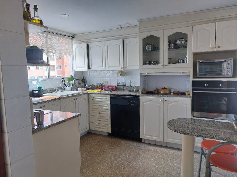 Apartamento en venta Antioquia Medellín Astorga 187 m2 Habitaciones 3 Baños 5 Garajes 2 Precio $1300000000