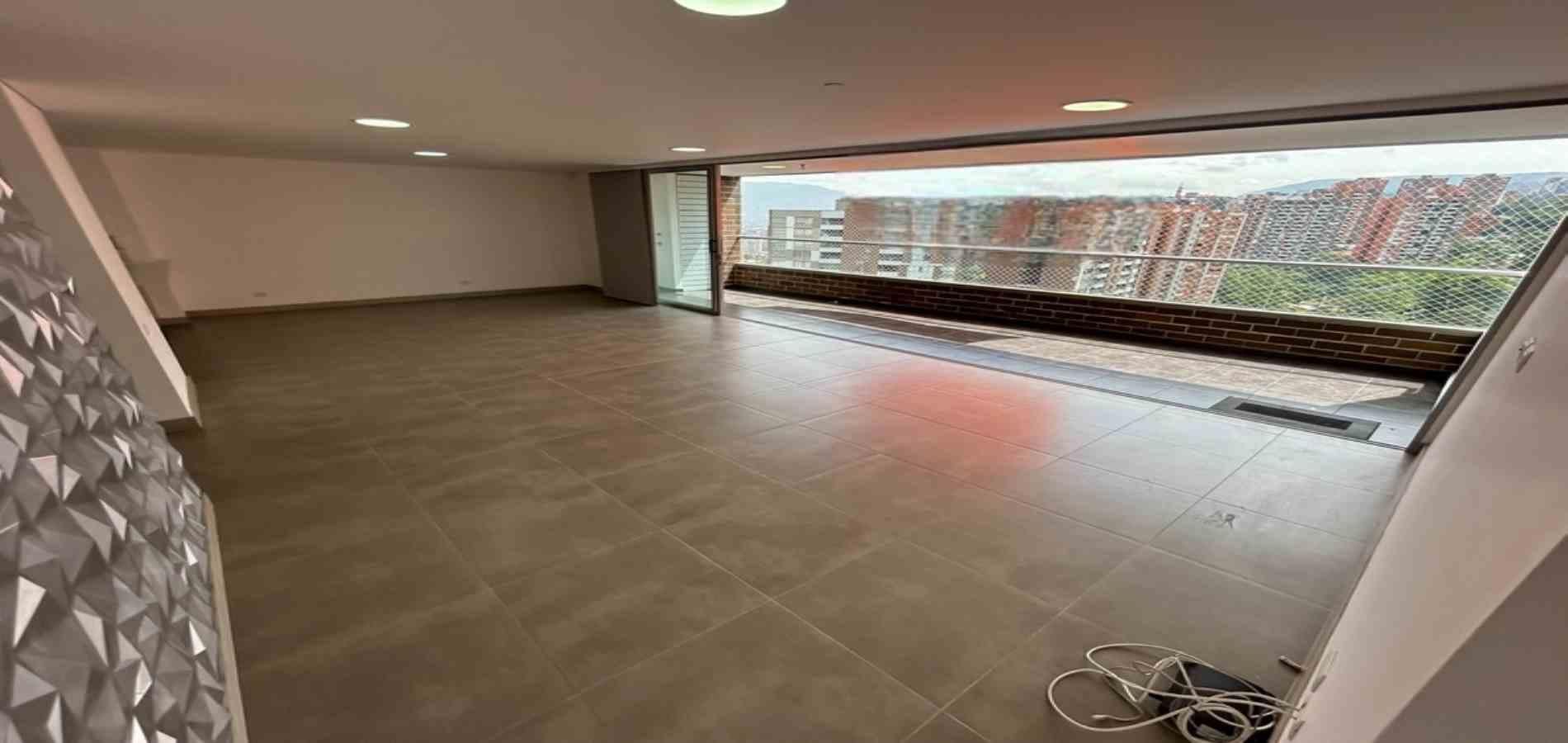 Apartamento en arriendo Antioquia Envigado La Inmaculada 181 m2 Habitaciones 3 Baños 8 Garajes 3 Precio $8200000