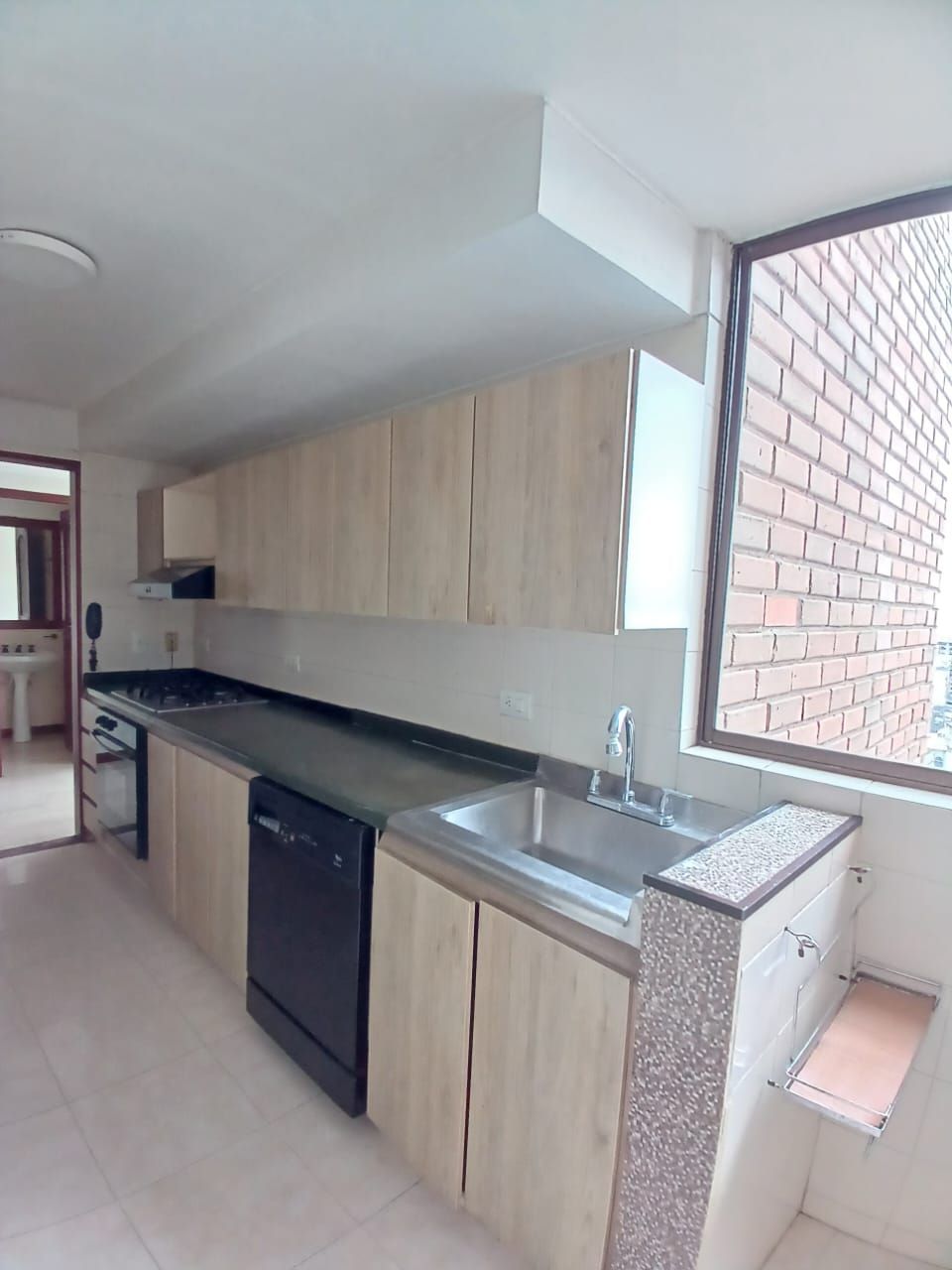 Apartamento en arriendo Risaralda Pereira Los Alpes 140 m2 Habitaciones 3 Baños 4 Garajes 3 Precio $4600000