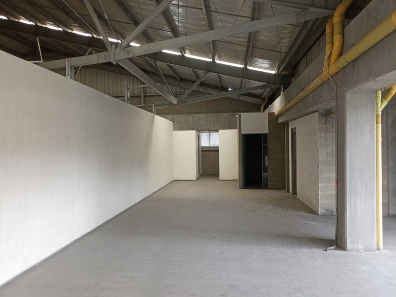 Bodega en arriendo Antioquia Guarne Santo Tomás 4800 m2 Habitaciones 0 Baños 10 Garajes 2 Precio $118489000