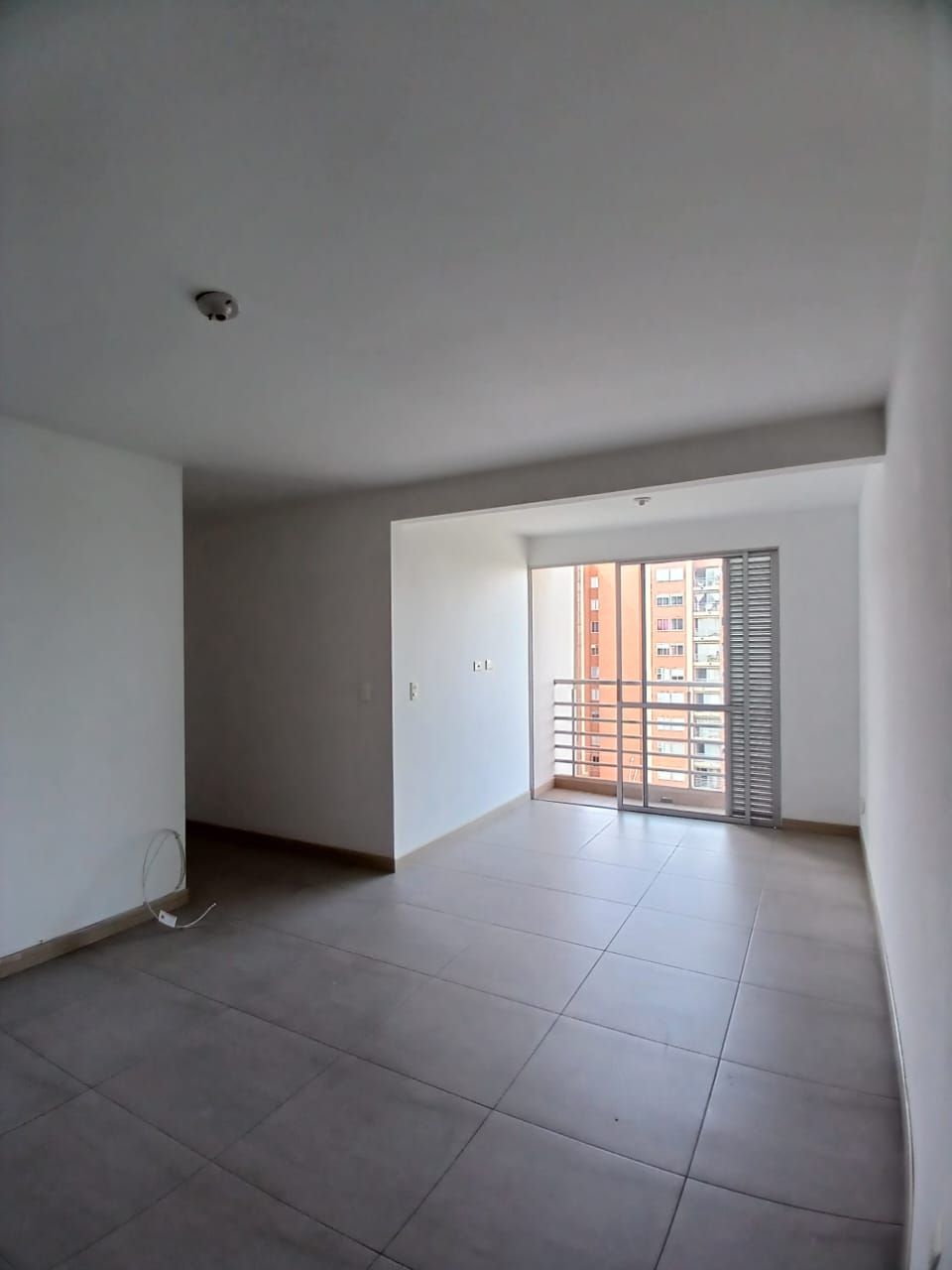 Apartamento en arriendo Risaralda Pereira Los Corales 60 m2 Habitaciones 2 Baños 2 Garajes 2 Precio $2500000