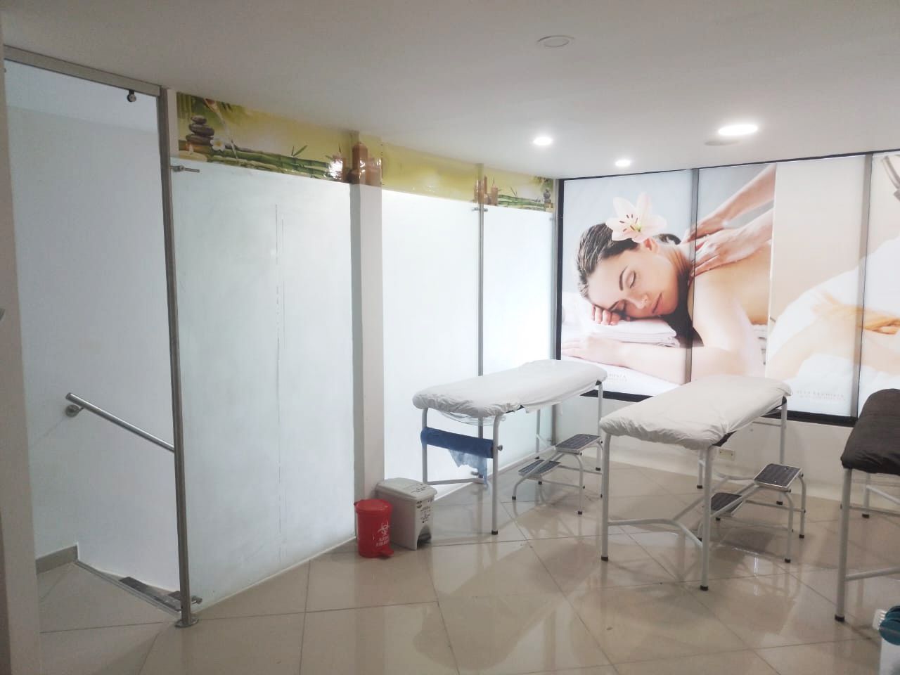 Consultorio en arriendo Antioquia Medellín La Palma 220 m2 Habitaciones 0 Baños 4 Garajes 1 Precio $9600000