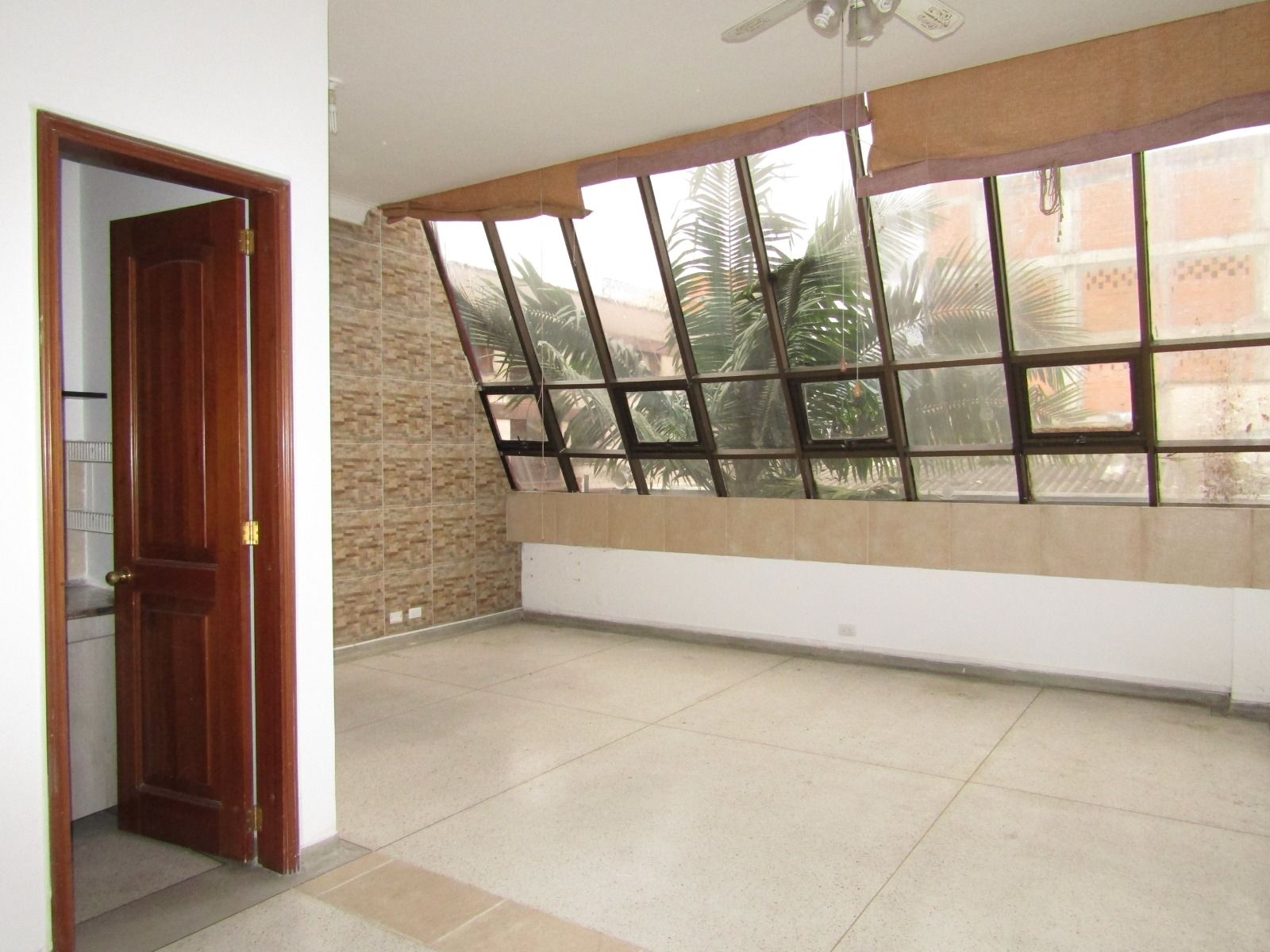 Oficina en arriendo Risaralda Pereira Lago Uribe 34 m2 Habitaciones 0 Baños 0 Garajes 1 Precio $1100000