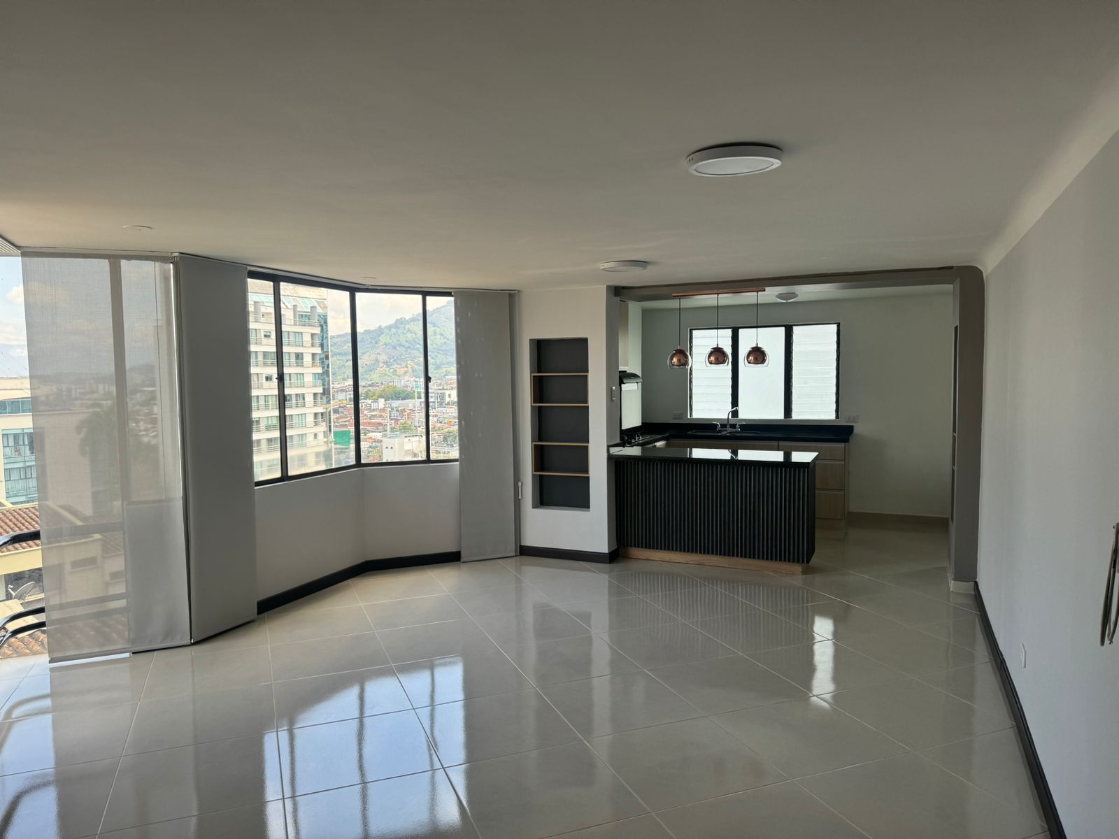 Apartamento en arriendo o venta Risaralda Pereira Los Angeles 108 m2 Habitaciones 3 Baños 2 Garajes 2 Precio venta $600000000 Precio arriendo $2950000