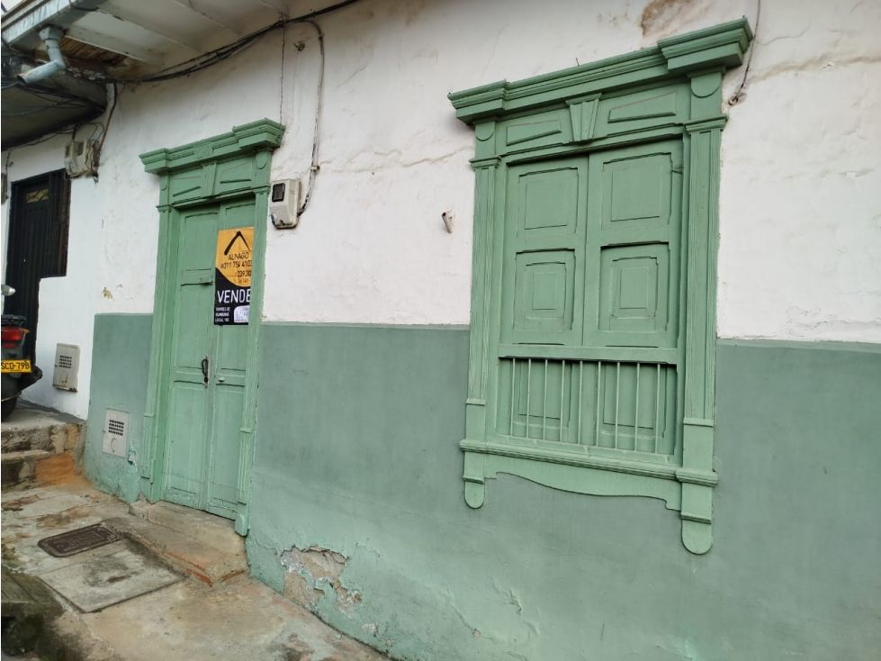 Casa en venta Antioquia Medellín Enciso 195 m2 Habitaciones 4 Baños 2 Garajes 1 Precio $400000000