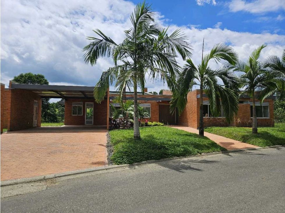 Casa en venta Risaralda Pereira Cn Campestre San Jose De Las Villas 348 m2 Habitaciones 3 Baños 4 Garajes 4 Precio $2000000000