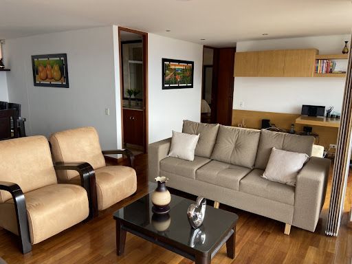 Apartamento en arriendo Antioquia Medellín Los Naranjos 120 m2 Habitaciones 2 Baños 2 Garajes 3 Precio $6000000