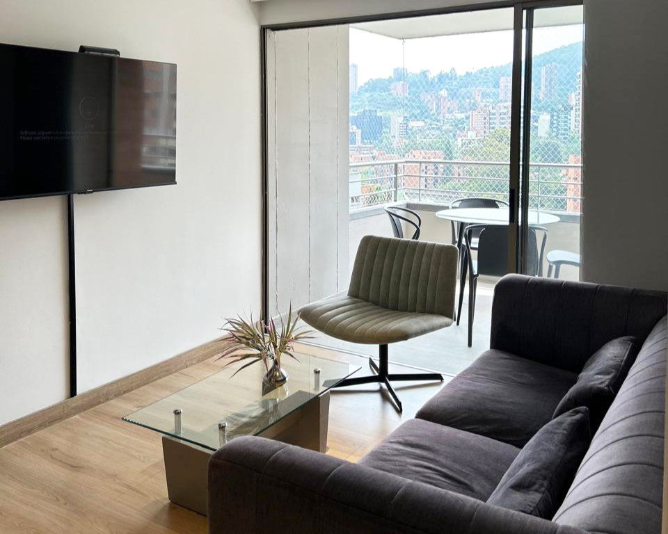 Apartamento en arriendo Antioquia Medellín La Florida 95 m2 Habitaciones 2 Baños 4 Garajes 2 Precio $7700000