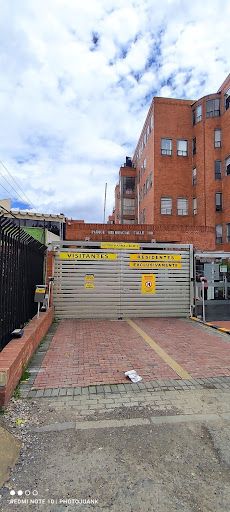 Apartamento en venta Cundinamarca Bogotá La Castellana 137 m2 Habitaciones 3 Baños 4 Garajes 3 Precio $750000000