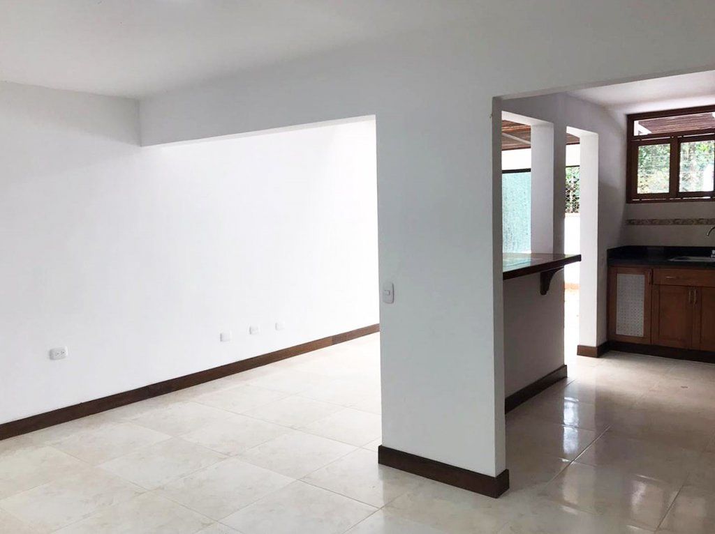 Casa en arriendo Antioquia Envigado El Salado 200 m2 Habitaciones 3 Baños 4 Garajes 3 Precio $5000000