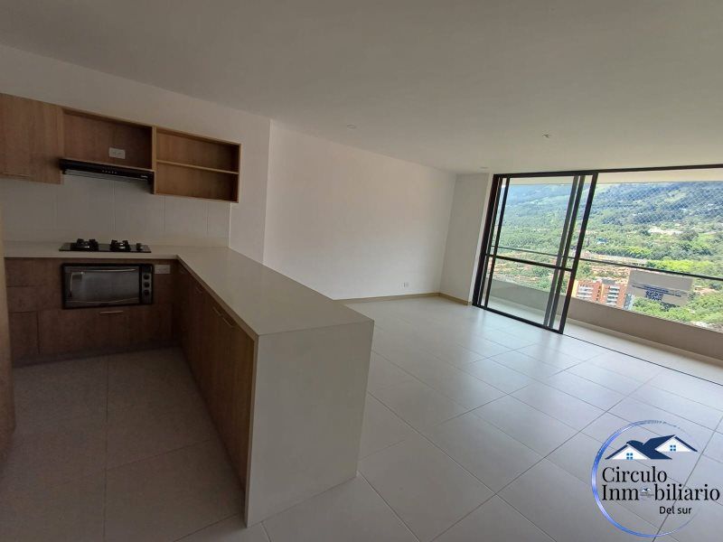 Apartamento en arriendo Antioquia Envigado Zona Centro 86 m2 Habitaciones 2 Baños 2 Garajes 2 Precio $4000000