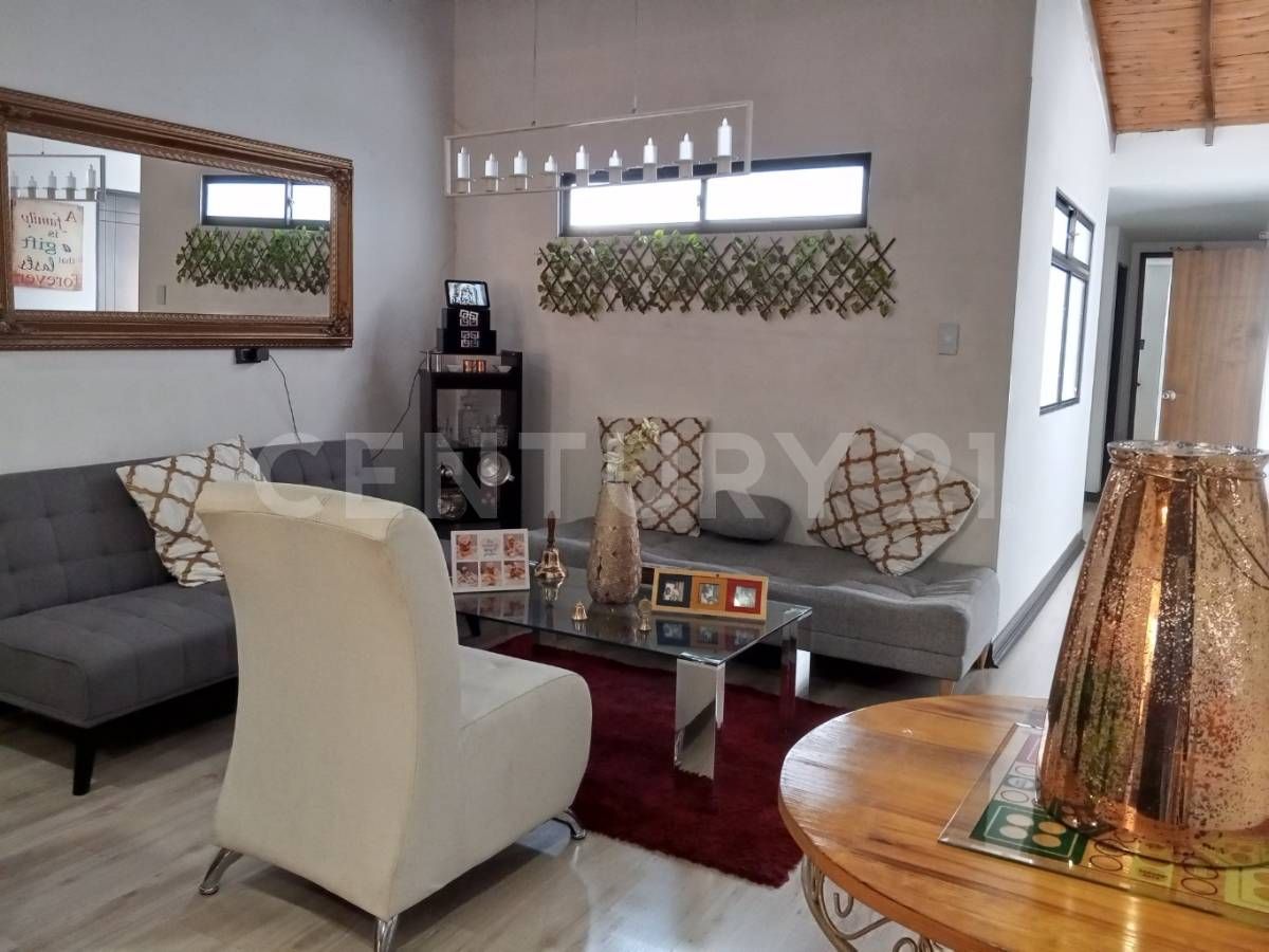 Casa en venta Antioquia Medellín Granada 207 m2 Habitaciones 6 Baños 5 Garajes 1 Precio $830000000