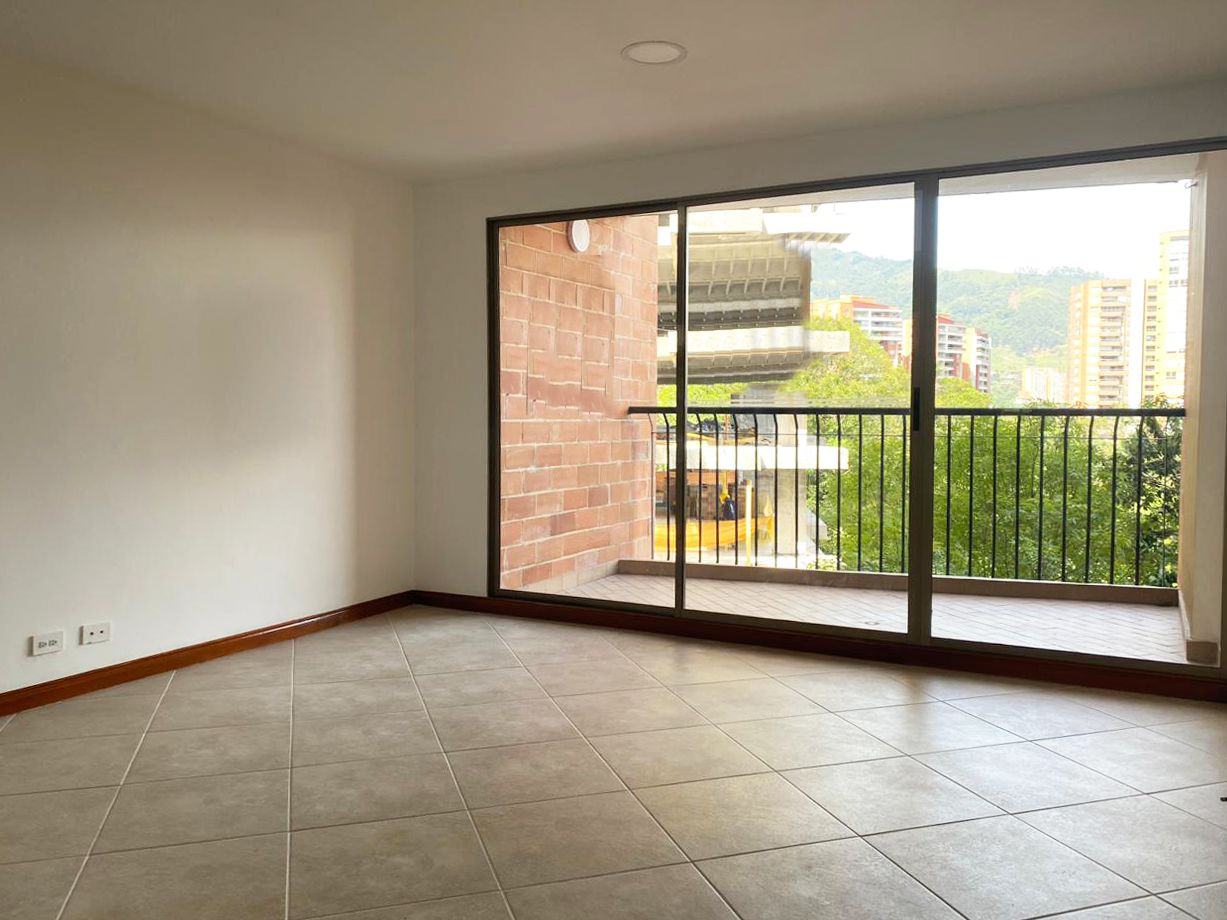 Apartamento en arriendo Antioquia Envigado Loma Del Atravesado 78 m2 Habitaciones 2 Baños 2 Garajes 2 Precio $3350000