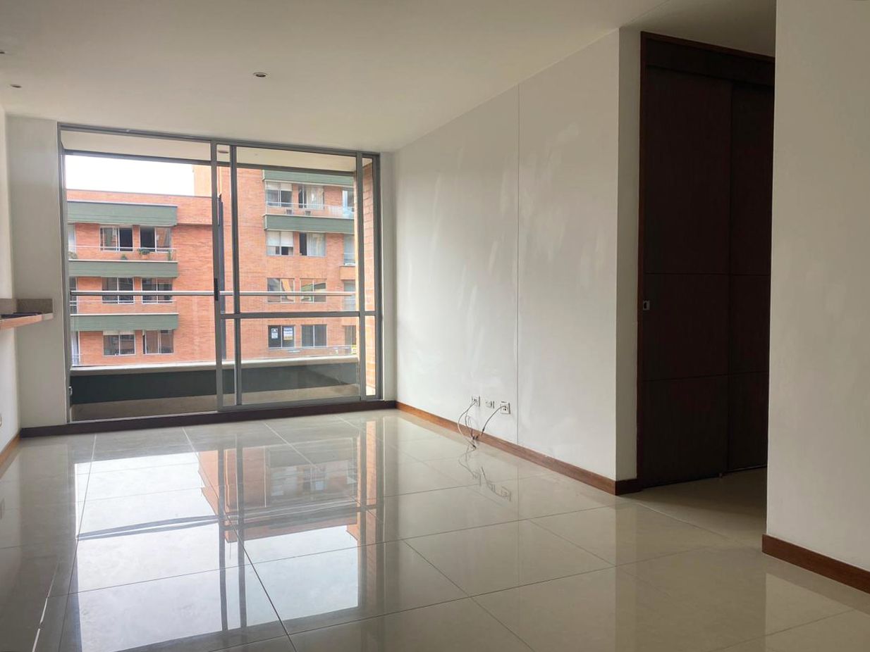 Apartamento en arriendo Antioquia Medellín Villa Carlota 78 m2 Habitaciones 3 Baños 2 Garajes 2 Precio $3850000