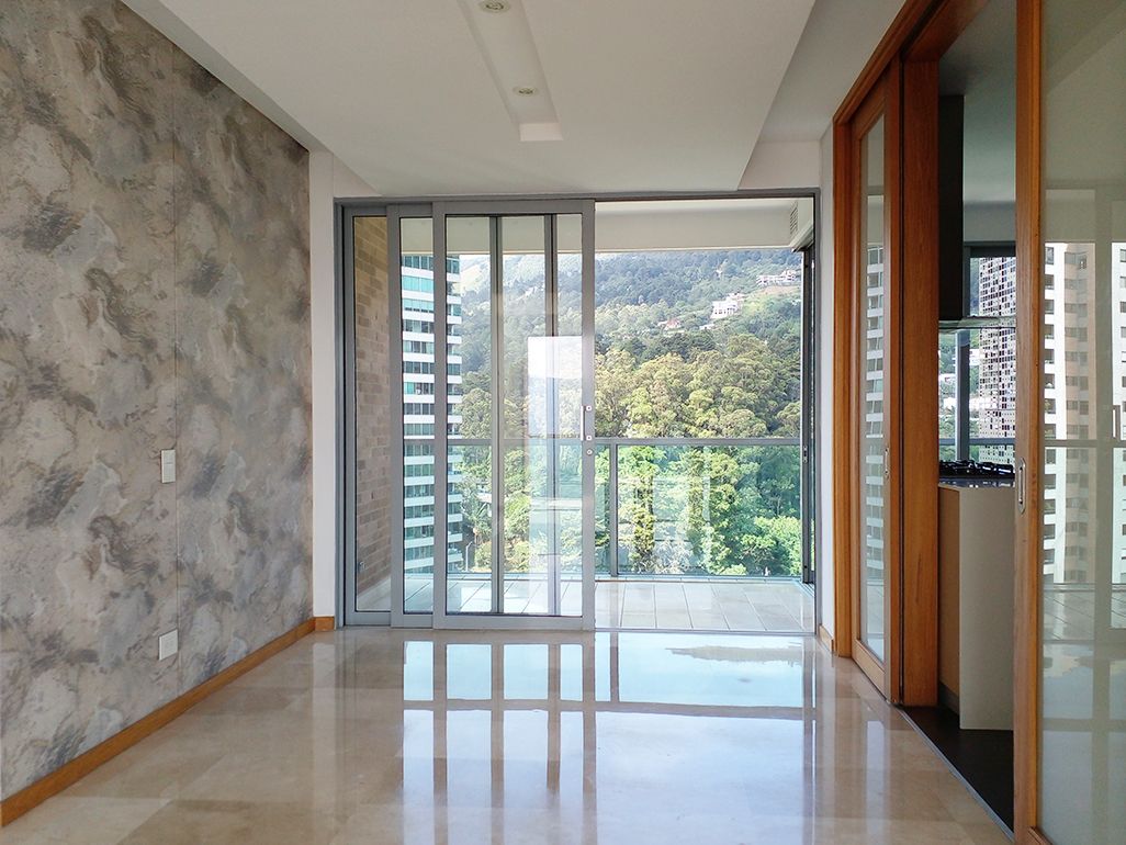 Apartamento en arriendo o venta Antioquia Medellín Los Balsos No1 210 m2 Habitaciones 3 Baños 6 Garajes 3 Precio venta $2650000000 Precio arriendo $16800000