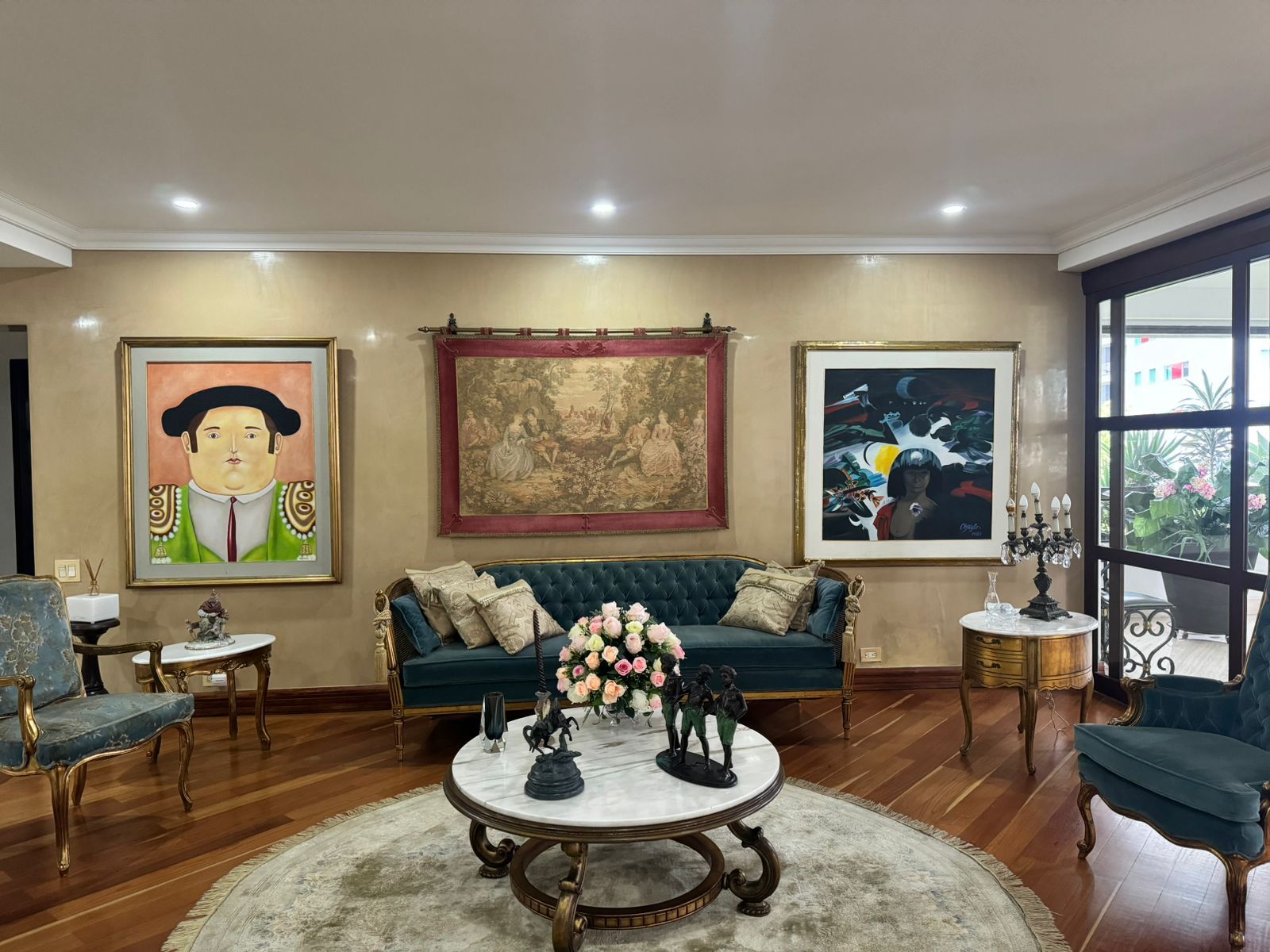 Apartamento en venta Antioquia Medellín Alejandria 452 m2 Habitaciones 4 Baños 8 Garajes 5 Precio $2600000000