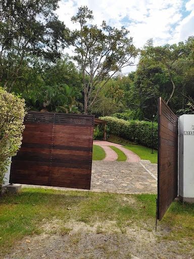Finca en venta Cundinamarca Villeta Villeta 7377 m2 Habitaciones 4 Baños 5 Garajes 0 Precio $2000000000