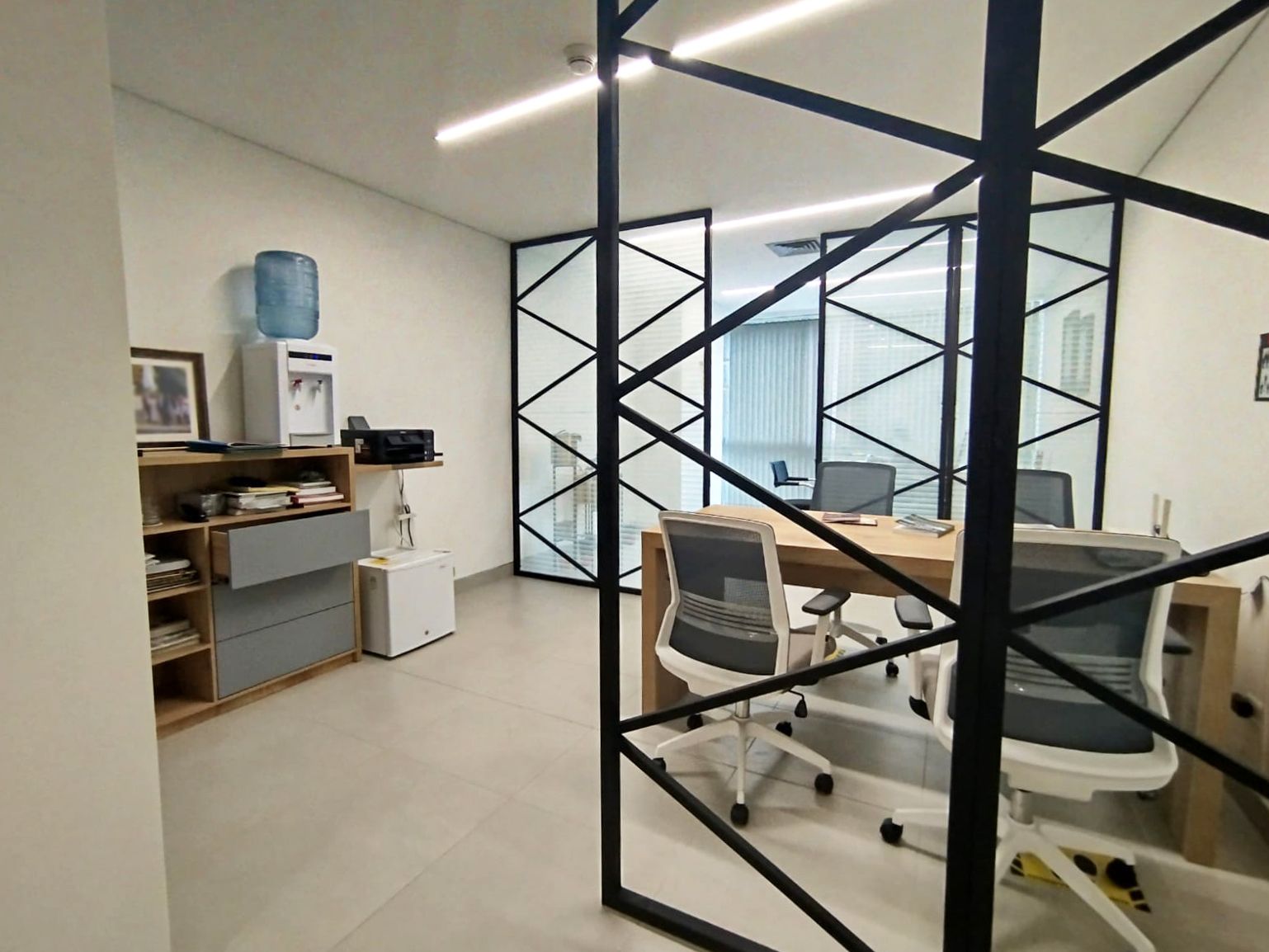 Oficina en arriendo o venta Antioquia Medellín Altos Del Poblado 52 m2 Habitaciones 0 Baños 1 Garajes 2 Precio venta $680000000 Precio arriendo $5000000