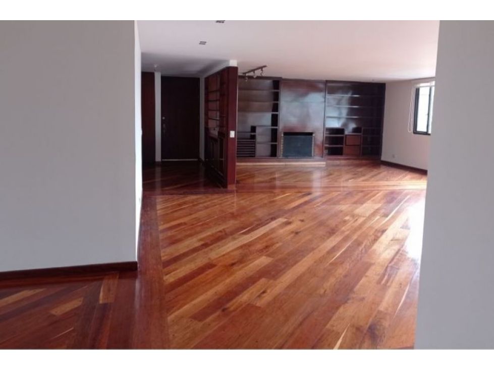 Apartamento en venta Cundinamarca Bogotá Bellavista 240 m2 Habitaciones 2 Baños 3 Garajes 4 Precio $2000000000